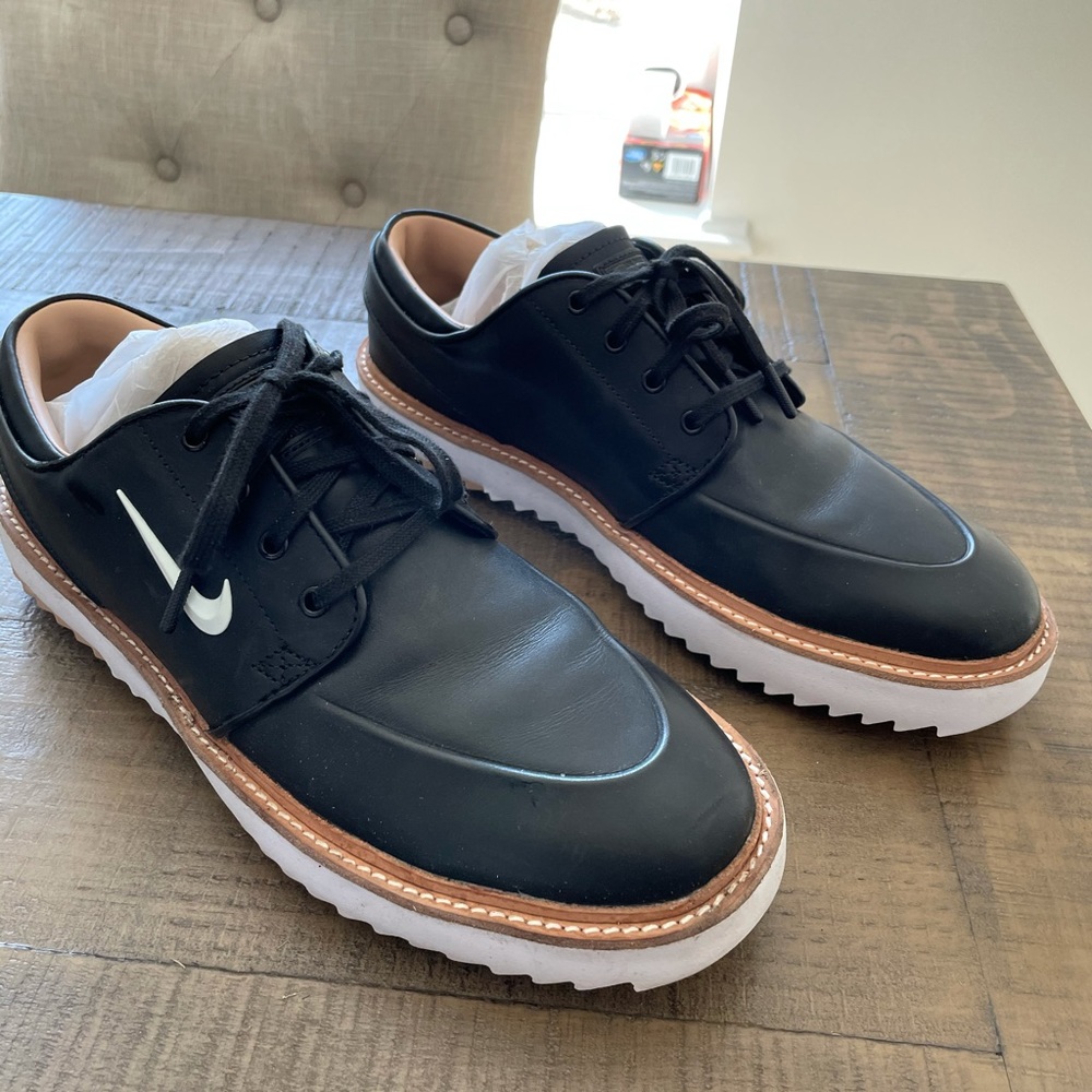 Men’s Nike Golf Shoe Size 12